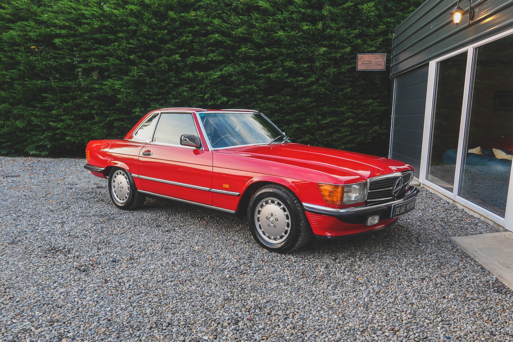 Mercedes R107 300SL Deane Motors