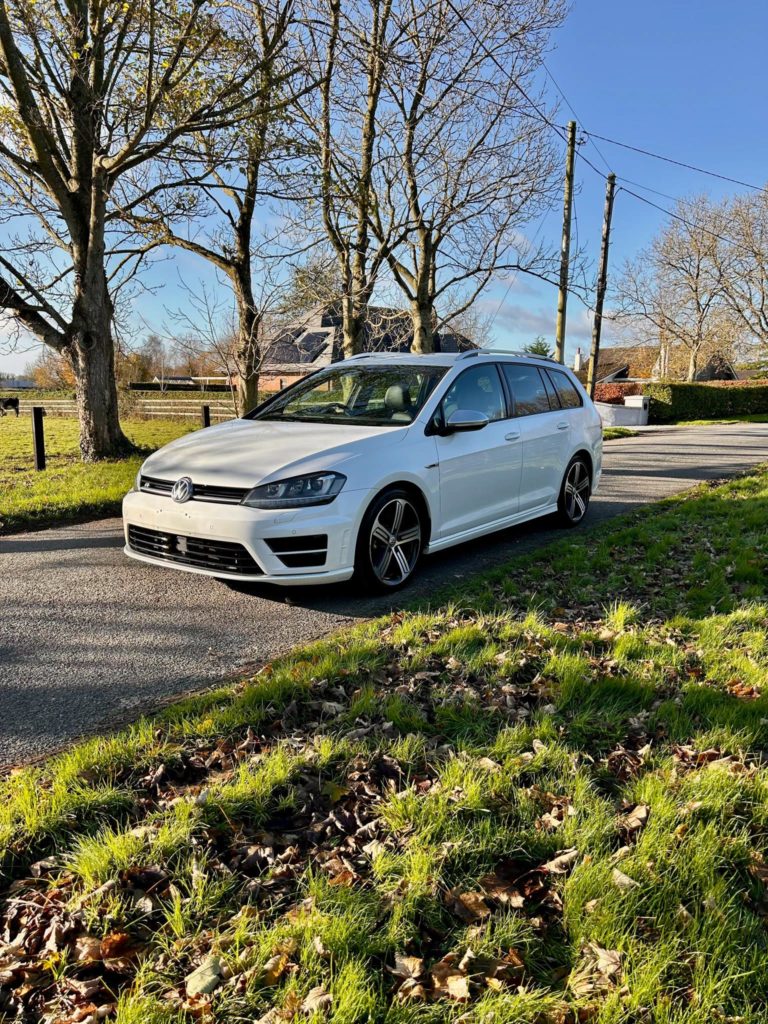 Volkswagen Golf R Estate - Deane Motors